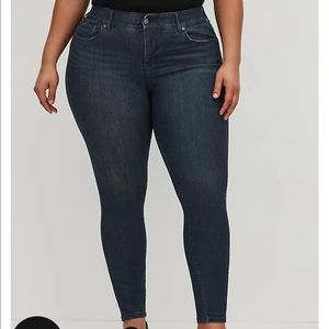 Torrid Bombshell Skinny Jean in Premium Stretch Dark Wash